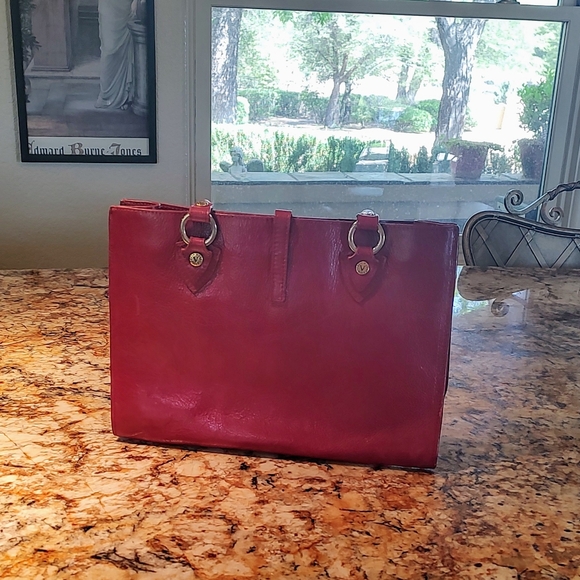 Valentina genuine red leather bag, made in Italy. Beautiful pre-owned purse. - Picture 6 of 16